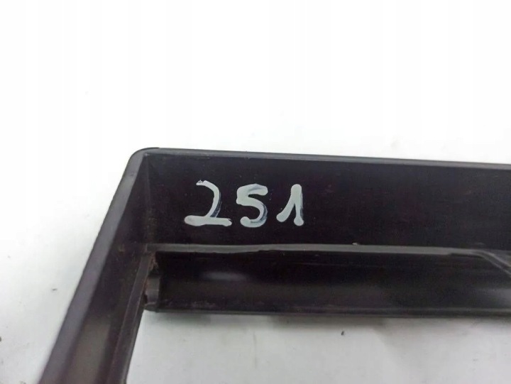 MERCEDES R W251 PROTECTION RAIL SIÈGES GAUCHE AVANT
