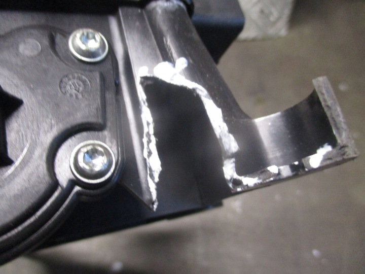 FREIN À MAIN PEUGEOT 5008 09-13R 204706360 9673081580