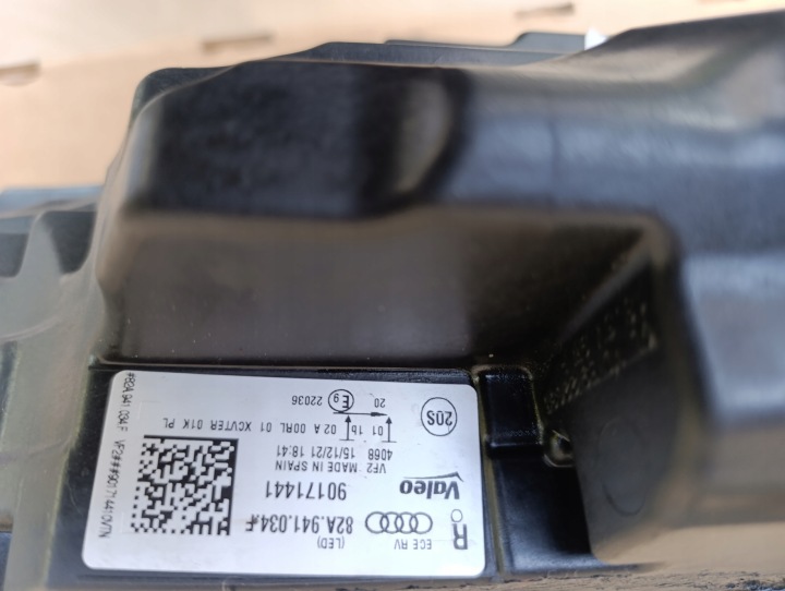 AUDI A1 82A PHARE DROITE AVANT AVANT COMPLET LED ORIGINAL EUROPE