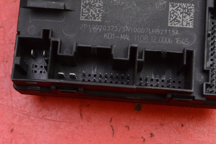 CONTRÔLEUR MODULE PORTES DROIT AVANT 8X0959793 AUDI Q3 8U 11-14