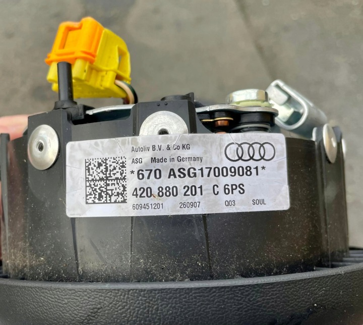 AUDI R8 420 CONSOLE AIRBAG COUSSIN CONDUCTEUR PASSAGER COURROIES ORIGINAL