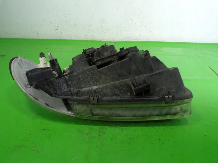 NISSAN ALMERA N16 PHARE GAUCHE AVANT EUROPE 26060BN011