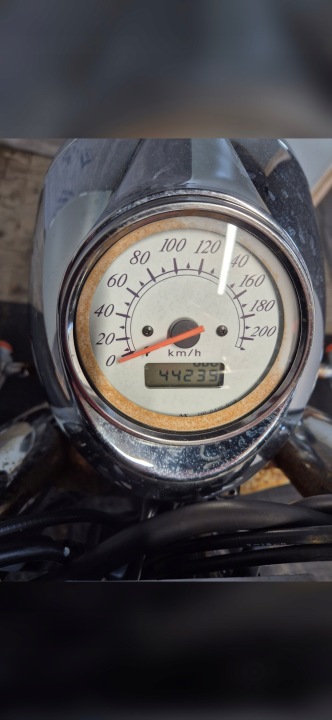 HONDA VT 1100 C3 SHADOW AERO SC39 (98) COMPTEUR COMPTEUR DE VITESSE CHÂSSIS