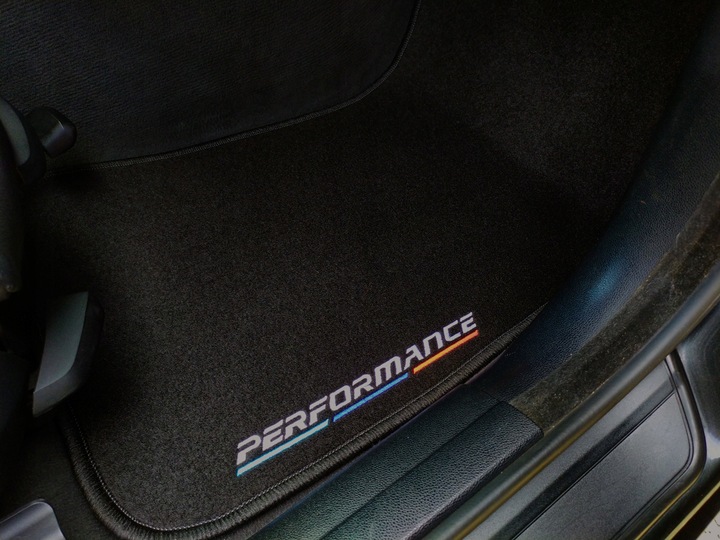 TAPIS DE SOL VELOURS BMW 2 PIÈCES F39 (2017 HAFT VENTE (P105)