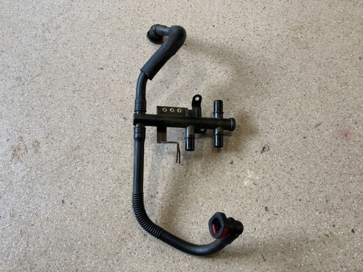 FIL AQUATIQUE TURBOCOMPRESSEURS HYUNDAI IONIQ 5 37553GI000