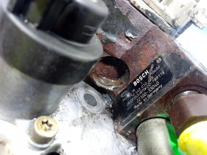 TOYOTA COROLLA E12 2.0 D-4D 90KM POMPE INJECTION 22100-33040 1NDTV