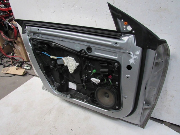 MERCEDES E C207 W207 207 PORTES GAUCHE AVANT 988 A2077220110