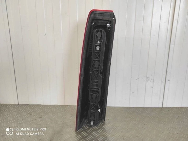 PHARE ARRIÈRE DROITE ARRIÈRE AVEC INSERT OPEL MOVANO B RENAULT MASTER III 265500023R