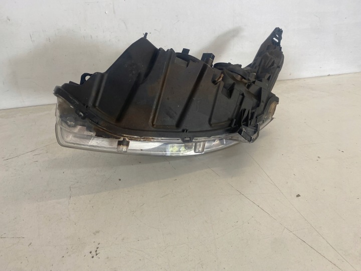 PHARE DROIT AVANT DROITE AVANT PEUGEOT 208 I LIFT EUROPE