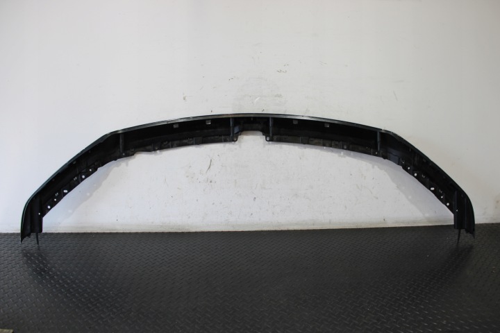 MOULURE REVÊTEMENT PARE-CHOCS AVANT DODGE RAM V 5 68335015AG