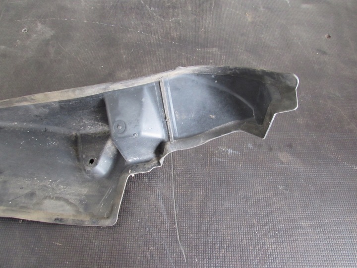 PROTECTION GARDE-BOUE GAUCHE SEAT LEON II LIFT 09-12R 1P0853969
