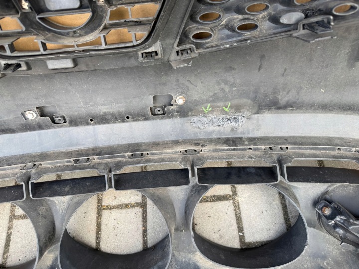 PARE-CHOCS AVANT AVANT NISSAN JUKE I F15 620221KA6H