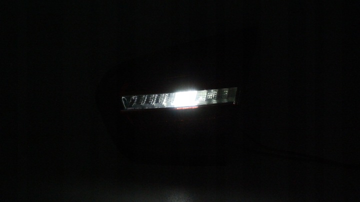 MERCEDES GLA X156 LIFT PHARE ARRIÈRE DROITE LED 2016+
