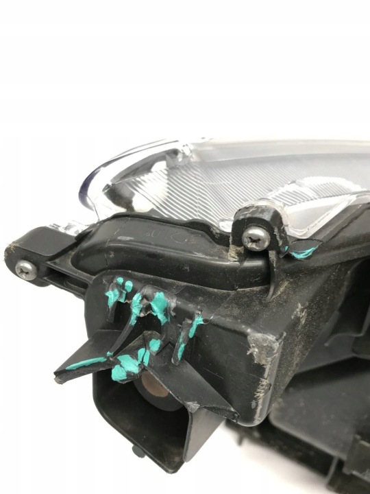 PHARE AVANT GAUCHE YARIS CROSS COMPLET LED 0D-312