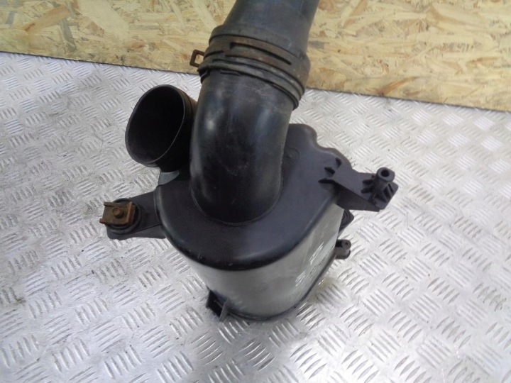 CHÂSSIS FILTRE AIR AUDI A2 1.4 16V ESSENCE 1999- 8Z0129620 8Z0129607C