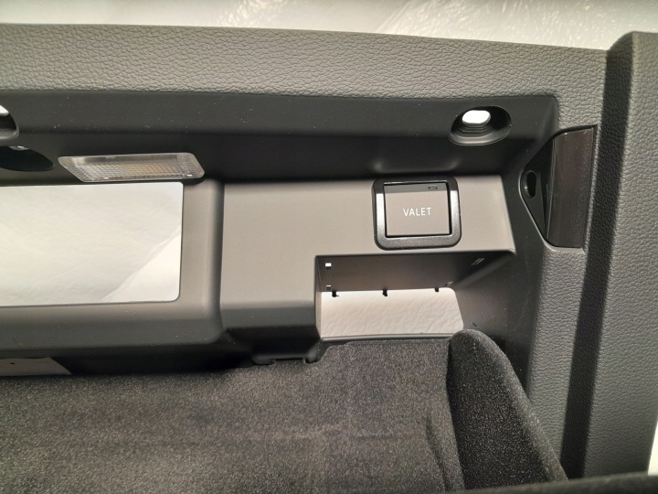 AUDI A4 B9 LIFT BOÎTE À GANTS PASSAGER 8W1880302C 8W0880842E