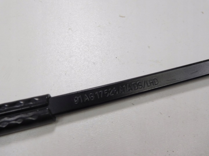 BRAS ESSUIE-GLACES AVANT GAUCHE FORD ESCORT DE 8.1990 VERS 9.2001 OE 6192342