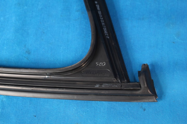 AUDI A8 D5 MOULURE CHROME VITRES AVANT GAUCHE 4N0837431A B 2017R