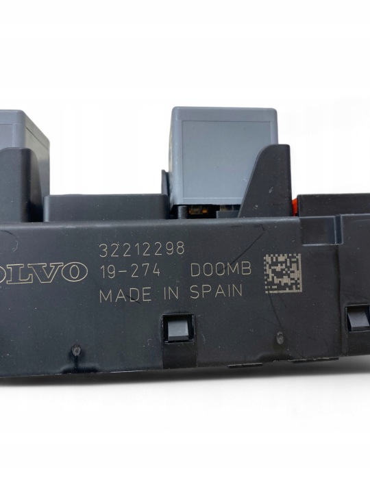 VOLVO XC90 2022 CHÂSSIS MODULE FUSIBLES 32212298