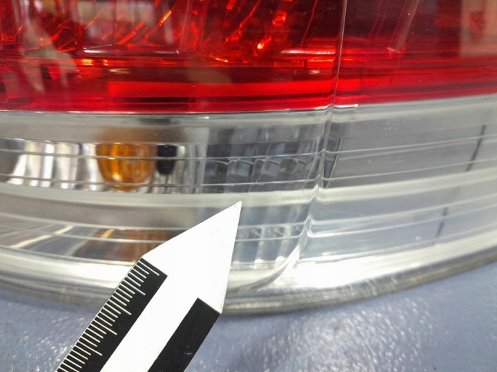 TOYOTA AVENSIS III T27 09- UNIVERSEL PHARE ARRIÈRE DROITE EXTÉRIEUR