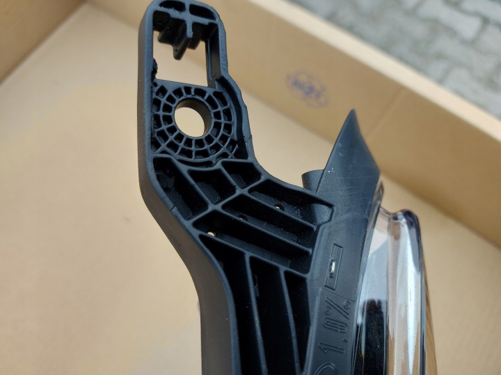 PHARE AVANT GAUCHE RENAULT KADJAR EUROPE ORDINAIRE