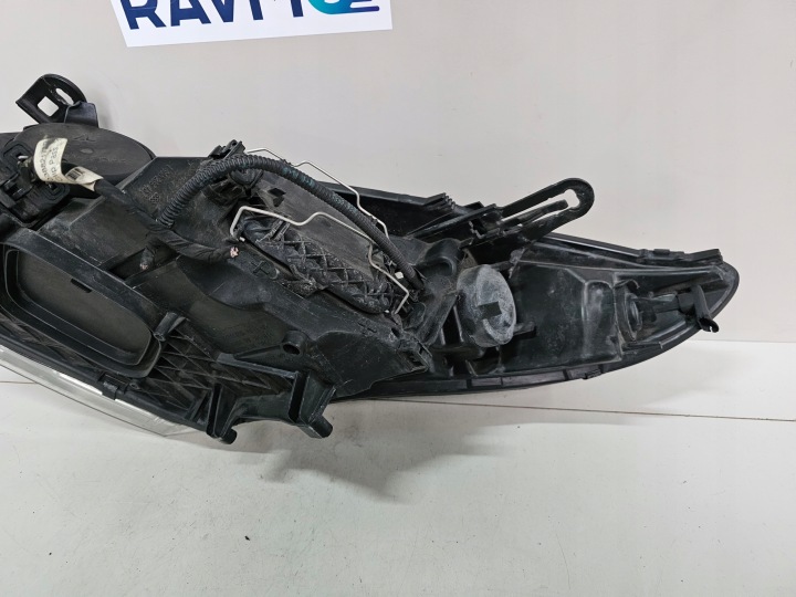 PHARE AVANT DROITE DROIT AVANT RENAULT MEGANE III 3 ORDINAIRE EUROPE 260100017R