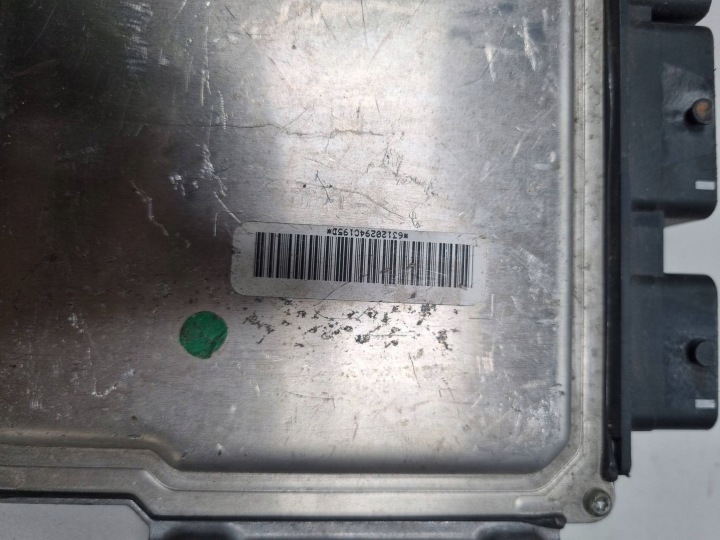 CONTRÔLEUR MOTEUR ORDINATEUR ECU PEUGEOT 407 28072728