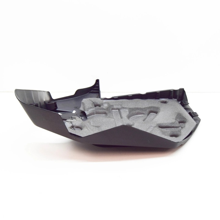 BMW X5 E70 ENGINE COVER 4.0 PETROL XDRIVE 11127607447 OEM