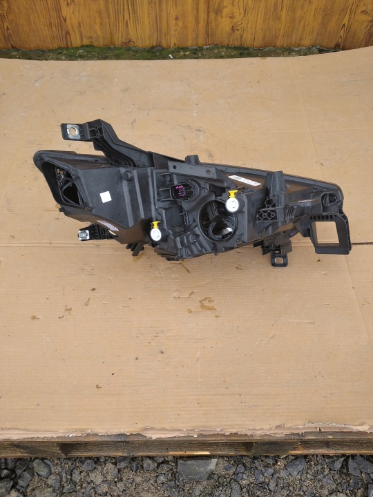 PHARE AVANT GAUCHE SEAT CUPRA BORN COMPLET LED