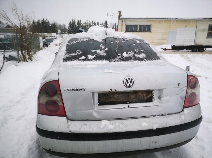 VOLKSWAGEN PASSAT COUSSINS MOTEUR ET COUSSINS BOÎTE DE VITESSES 2001 1.9L 8
