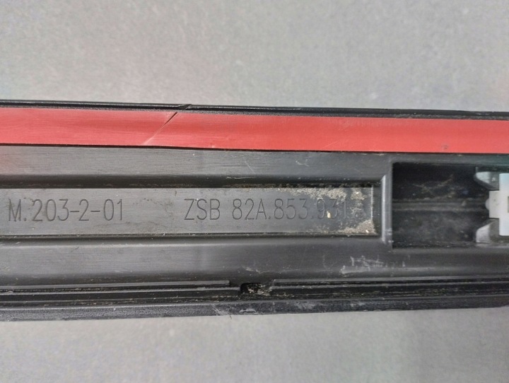MOULURE SEUIL GAUCHE AUDI A1 S LINE 82A 17- S1