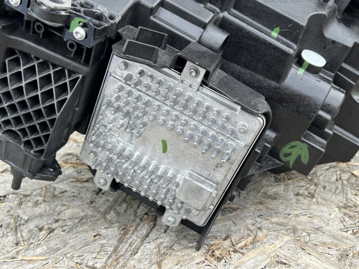 PHARE DROITE AVANT COMPLET LED BMW 2 G42 M2 G87 5A3DC86