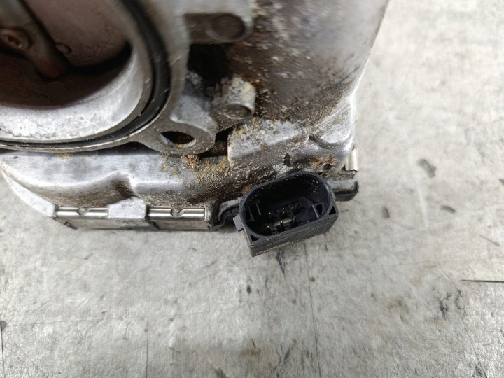 PAPILLON DES GAZ OPEL ASTRA H 0280750084 BOSCH 2.0 16V