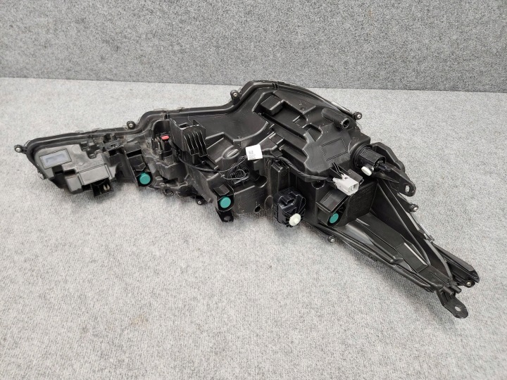PROJECTEUR PHARE AVANT GAUCHE TOYOTA COROLLA E21 HAYON UNIVERSEL COMPLET LED 18-