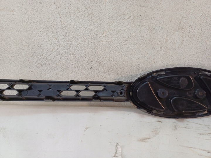 GRILLE CALANDRE PARE-CHOCS AVANT HYUNDAI I20 II 2 14-