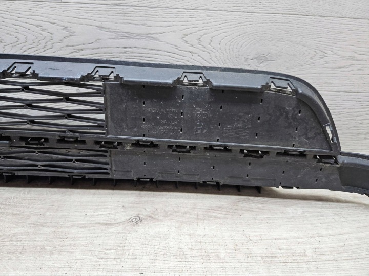 SEAT MII GRILLE INFÉRIEURE CALANDRE GRILLE PARE-CHOCS AVANT 1SL853677B