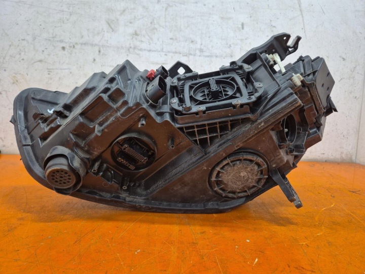 AUDI A6 C7 14-18 LIFT PHARE AVANT DROITE PROJECTEUR DROIT MATRIX 4G0941036