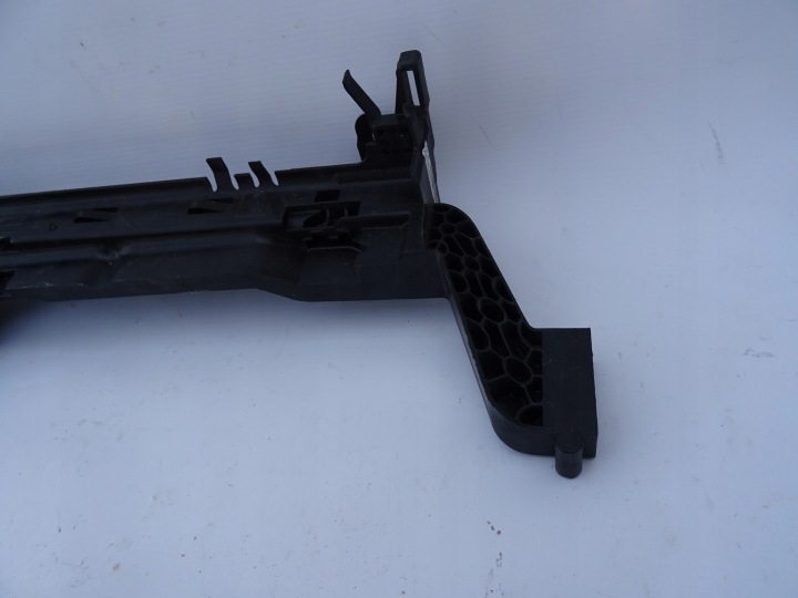 FIXATION RADIATEUR DB VITO W447 DROITE A4475040200