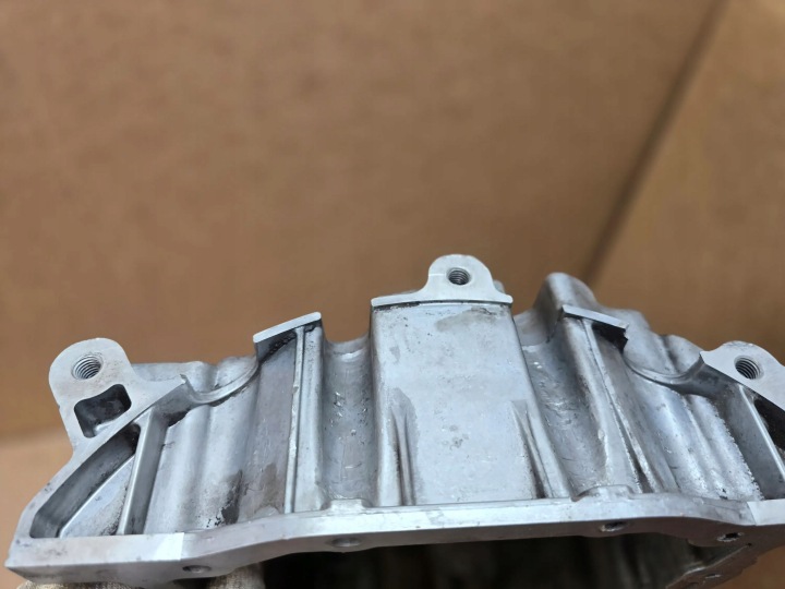 CARTER CUVETTE HUILEUX HUILES MOTEUR AUDI SKODA OCTAVIA II SEAT VW 2,0 TDI BKD