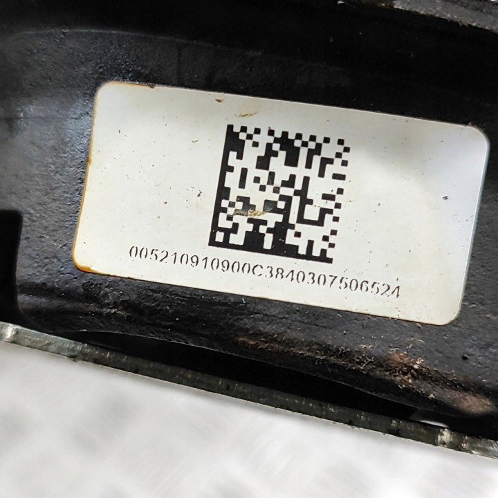FIAT 500 2024 AVEC AVANT SUPPORT FIXATION MOTEUR