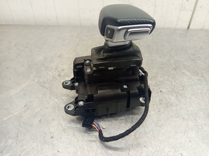 CRIC CHANGEMENTS VITESSE AUDI A4 B9 A5 8W2713041J