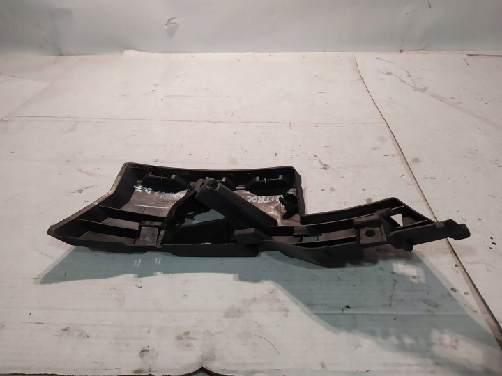 GLISSIÈRE FIXATION PARE-CHOCS DROIT AVANT CITROEN C5 III X7 9681052880