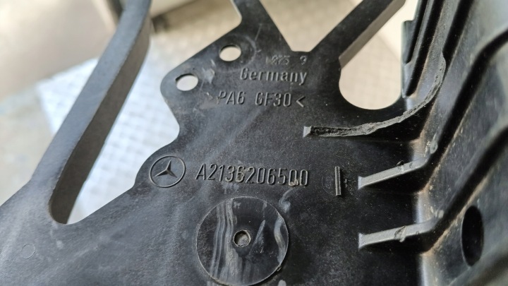 PANNEAU AVANT MERCEDES E CLASSE DANS 213 16-23 A2136200600 A2536210300 ORIGINAL