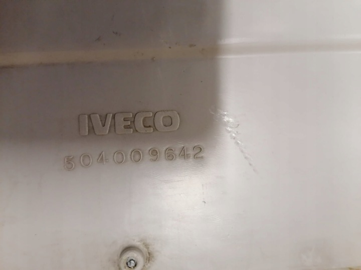 ÉTAGÈRE BOÎTE À GANTS IVECO STRALIS 450 EURO 5