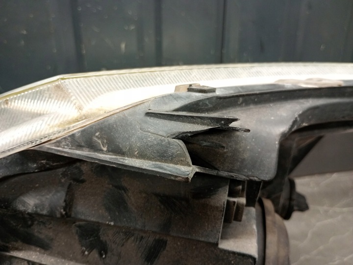 9642281180 PROJECTEUR GAUCHE AVANT CITROEN C2 AL