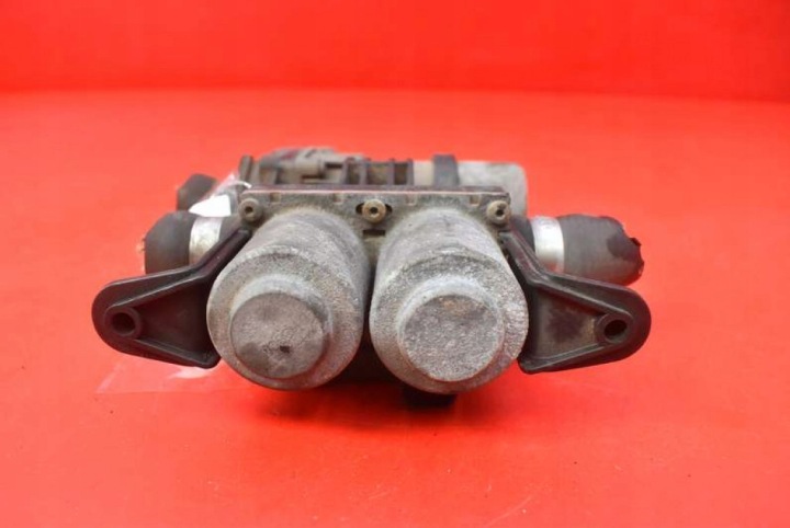 POMPE POMPE CIRCULATION EAU 1147412135 BMW E39 2.0I 150 KM 95-00