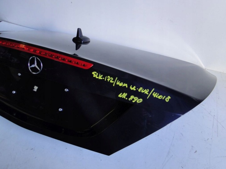 MERCEDES SLK 172 PARE-CHOCS AMG COUVERCLES DE COFFRE AVEC ANTENNE PHARE