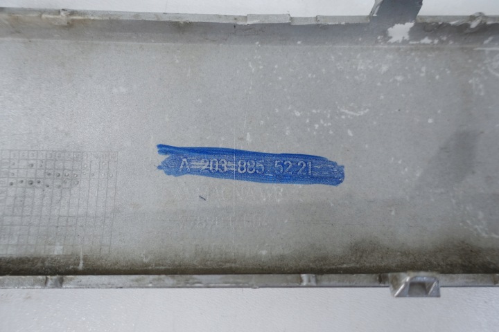 MERCEDES C-KLASA W203 MOULURE PARE-CHOCS DROIT ARRIÈRE 00-07 A2038855221