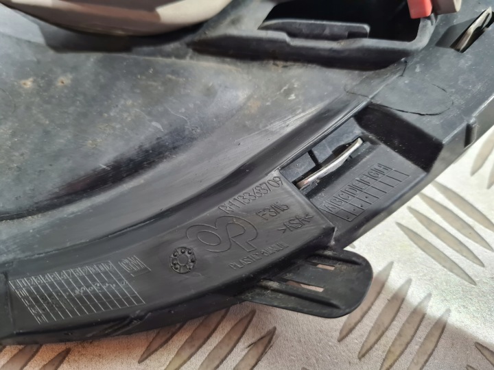 DROIT PHARES ANTIBROUILLARD GRILLE PARE-CHOCS OPEL ASTRA J LIFT