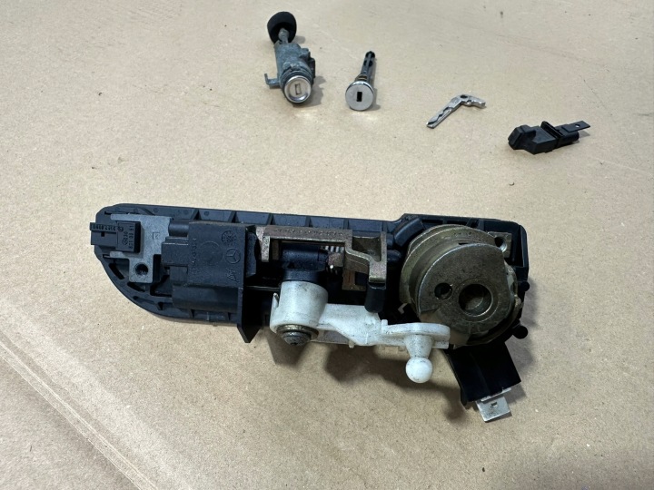POIGNÉE COUVERCLES DE COFFRE COUVERCLES DE COFFRE TYLNA,GROT,WKLADKA, SERRURE MERCEDES SL R230, W230 SA